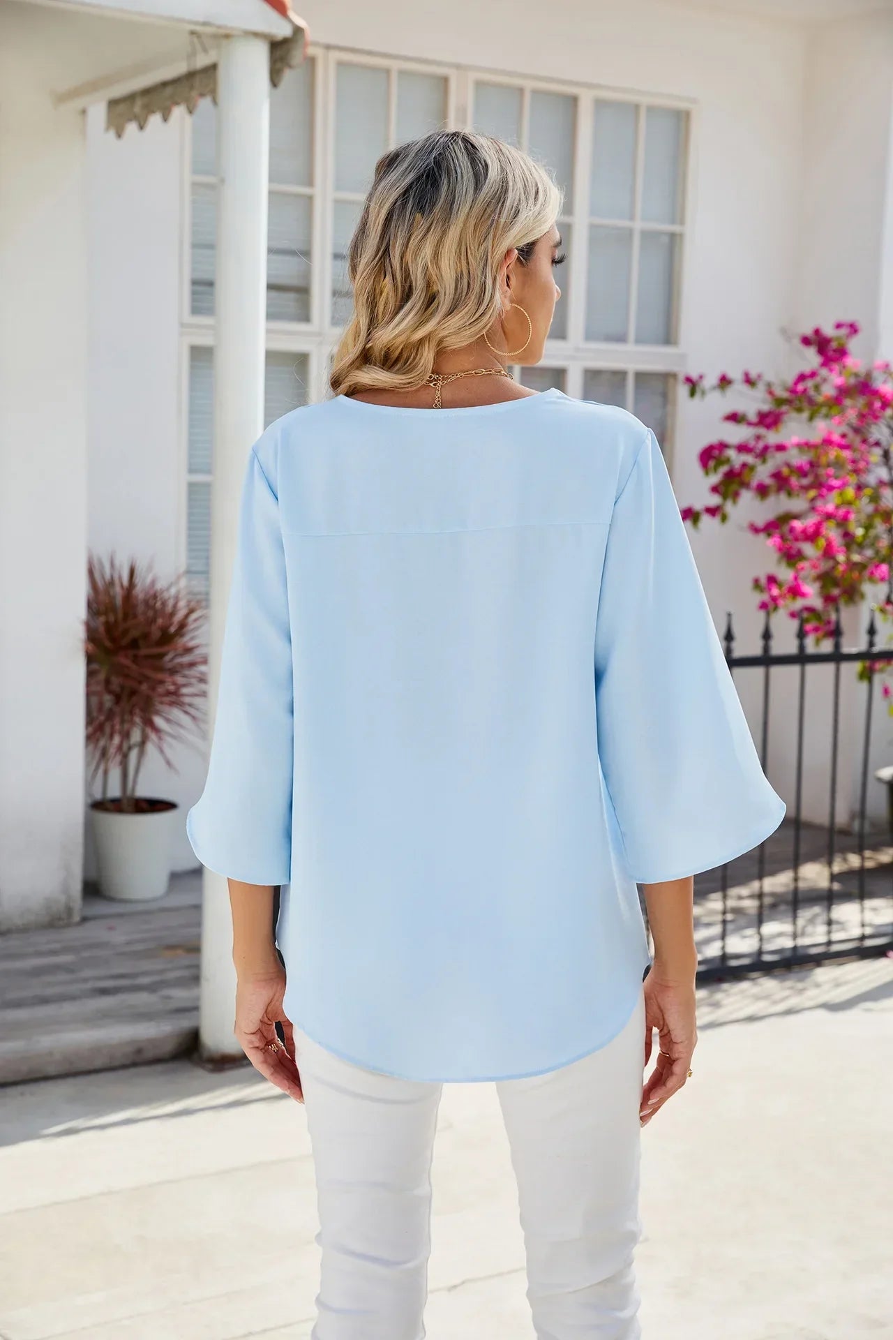 Matilda - Relaxed V-Neck Blouse